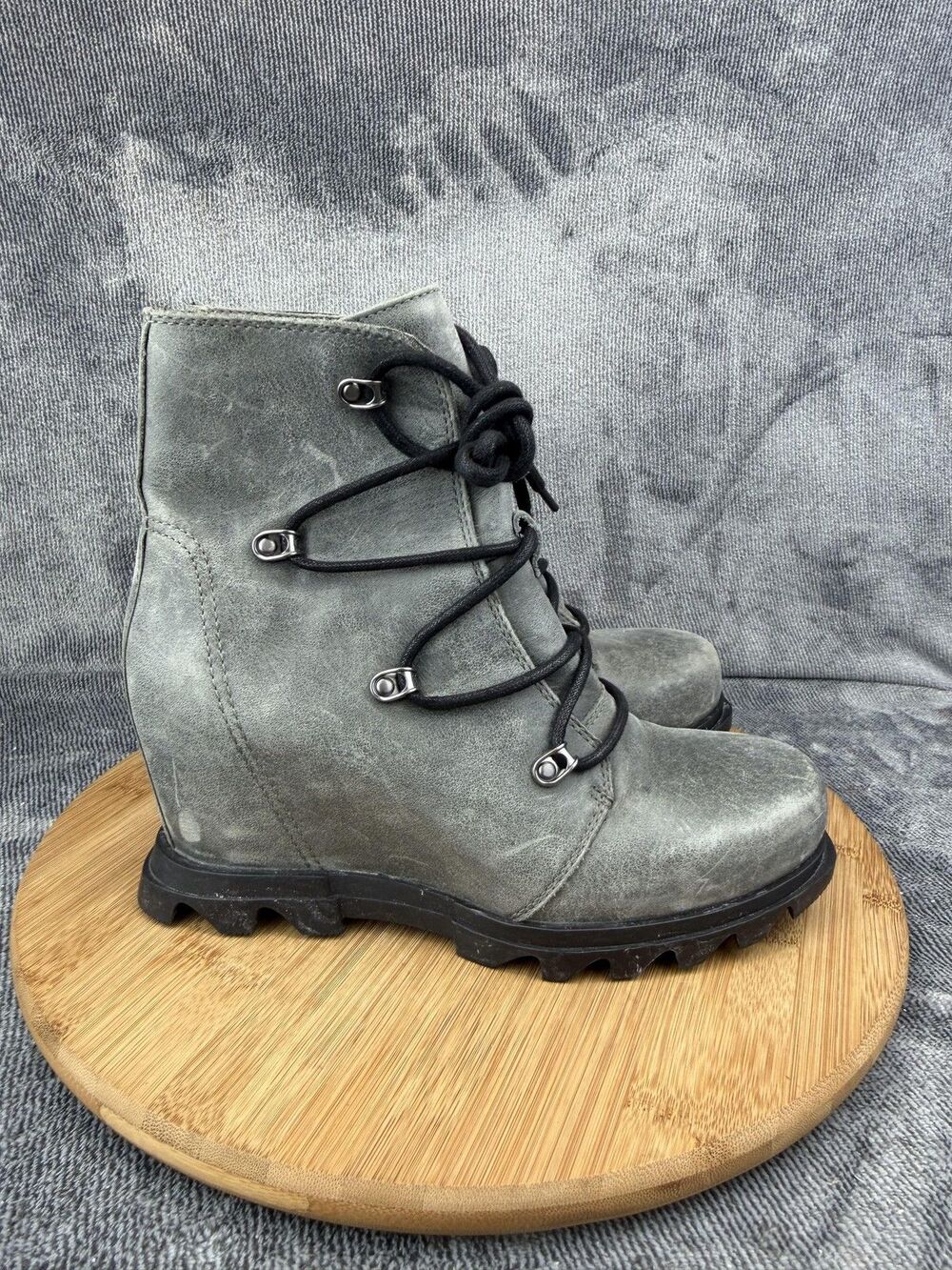 Sorel Boots Womens Size 8 Gray Leather Wedge Lace Up Ankle Booties NL4587-052